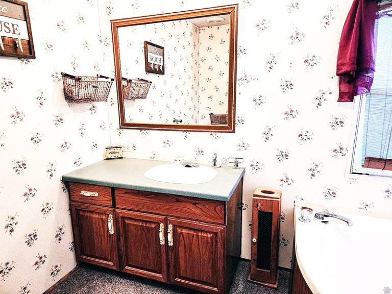 25 Mobile Home Bathroom Decorating Ideas