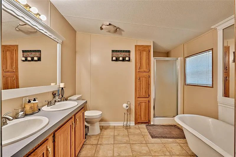 Mobile-Home-Bathroom with-Beige--Color