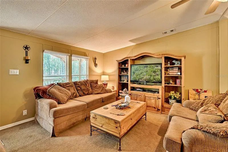 Mobile-Home-Interior-with-Beige--Color