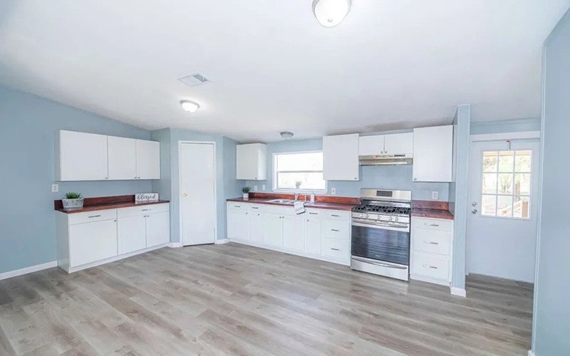 Mobile-Home-Kitchen with-Soft-Blue-Color