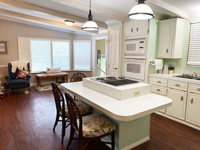 10 Kitchen Island Ideas for Mobile Homes