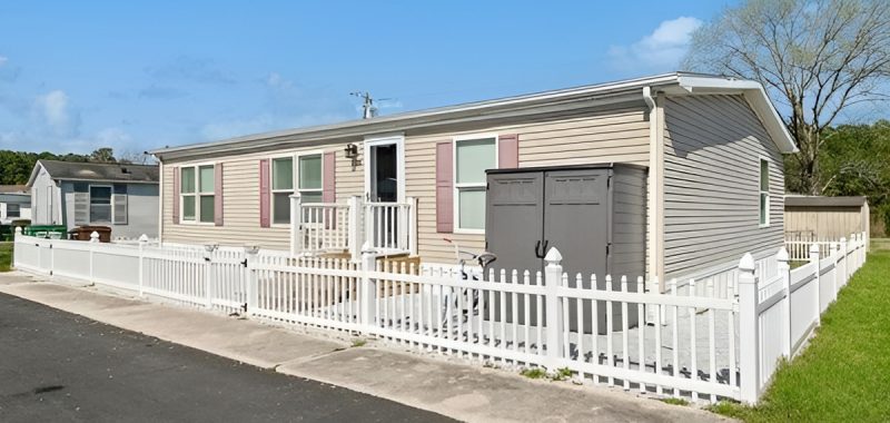 mobile home fence ideas