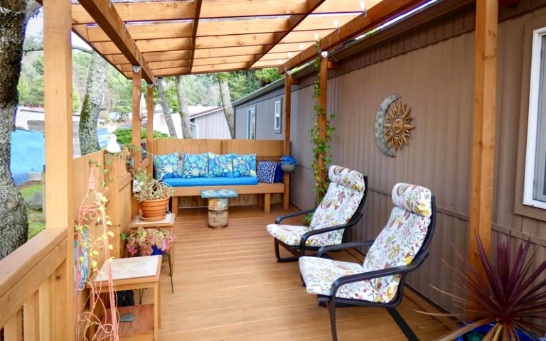 10 Mobile Home Small Front Porch Ideas