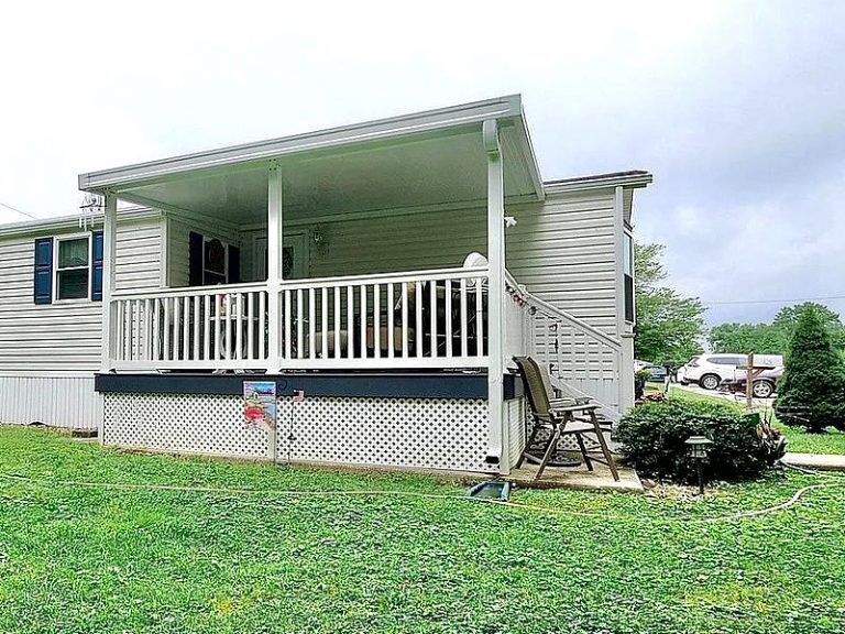 10 Mobile Home Small Front Porch Ideas
