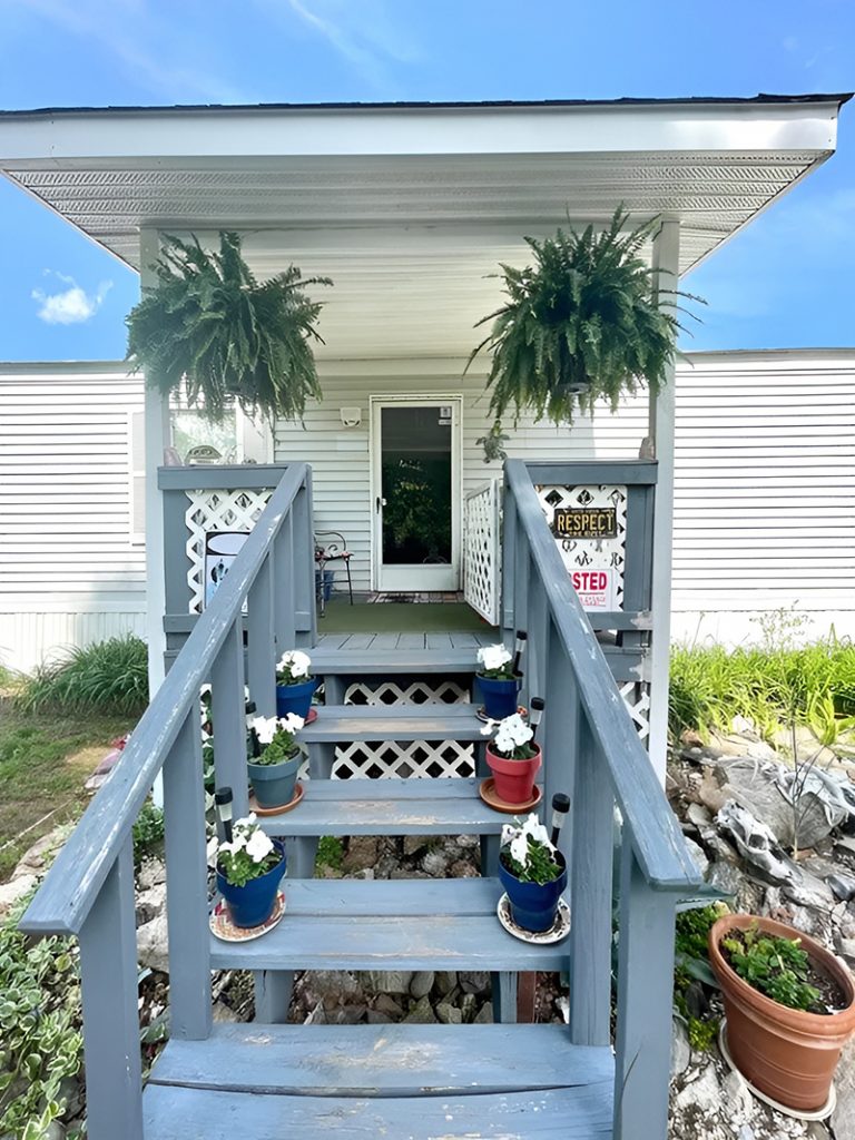 small front porches on mobile homes