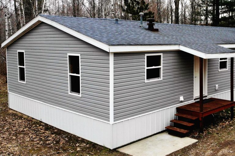 How to Put Metal Roofs on A Old Mobile Home