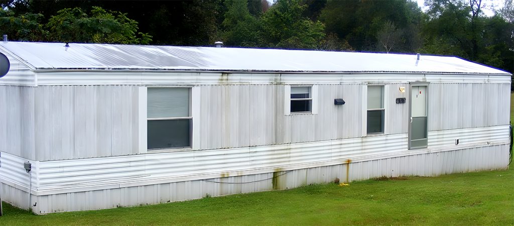 Step-by-step Guide to Fixing a Leaky Mobile Home Roof