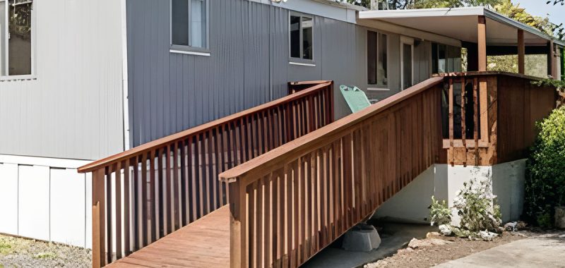 Mobile Home Porch with Ramp