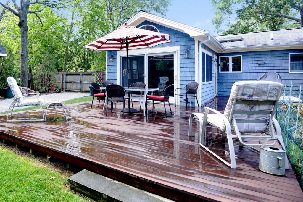How to Choose an Ideal Deck Size