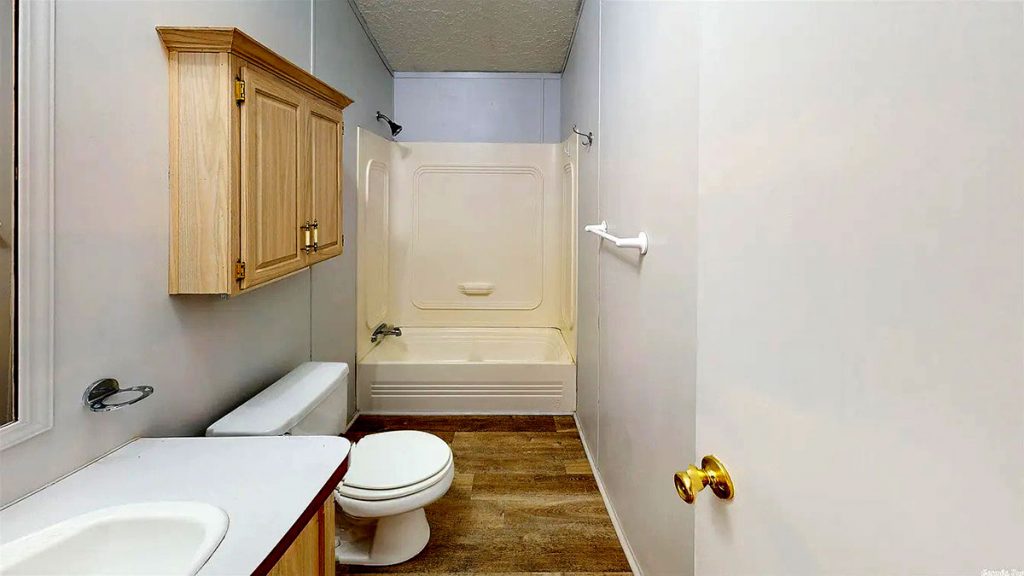 Inside-double-wide-mobile-home-bathroom