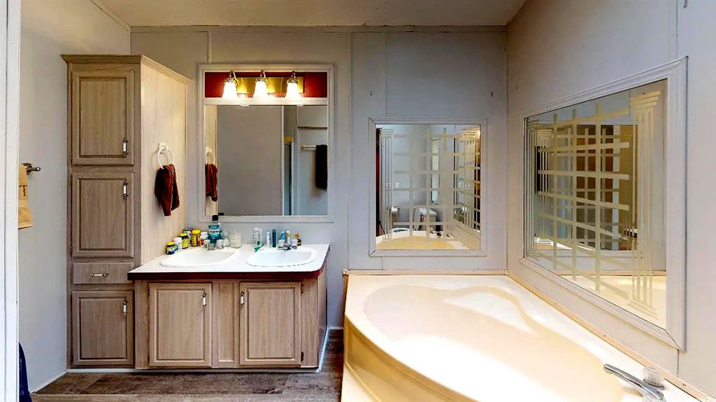 Inside-double-wide-mobile-home-master-bathroom