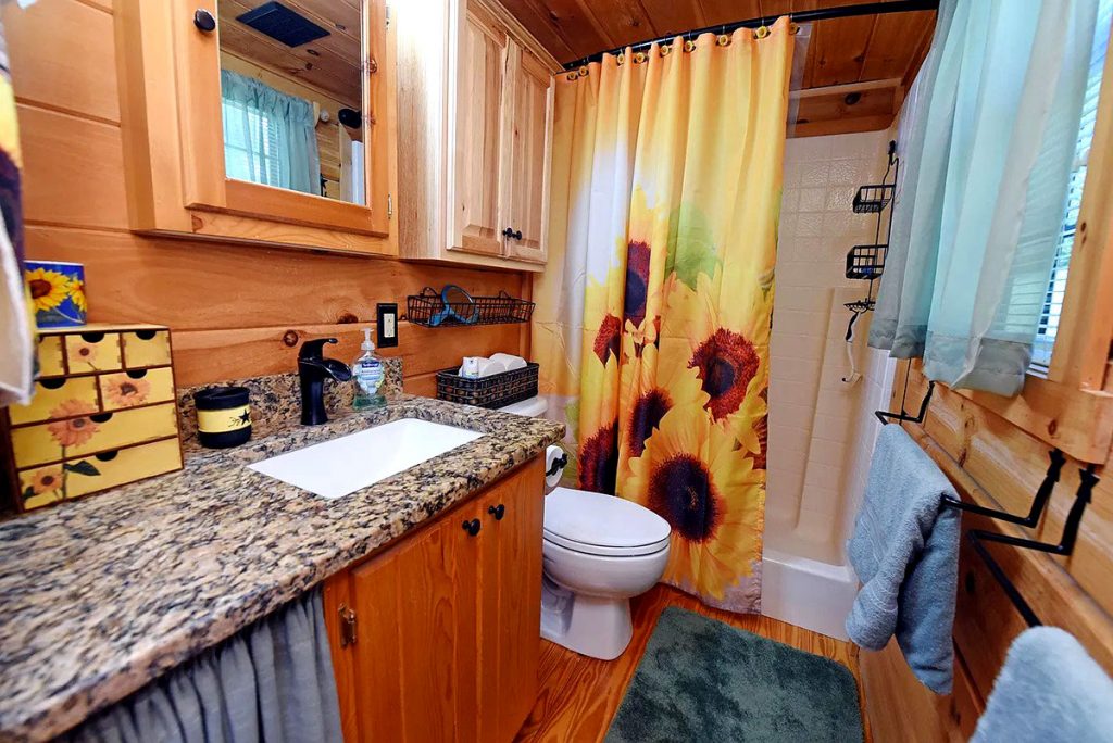 Single-Wide-Mobile-Home-Log-Cabin-Bathroom