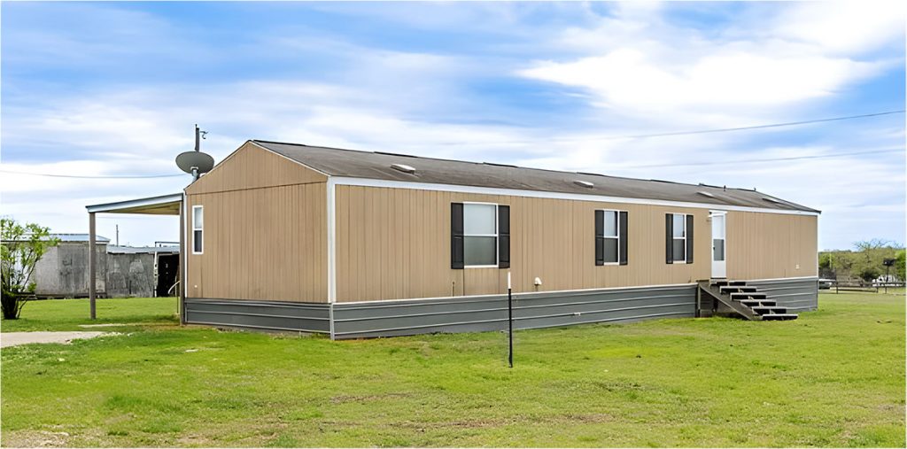 Single-Wide-Mobile-Homes-Moving