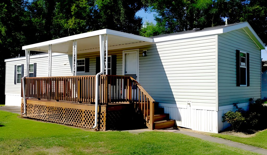 Living in a Mobile Home Pros and Cons