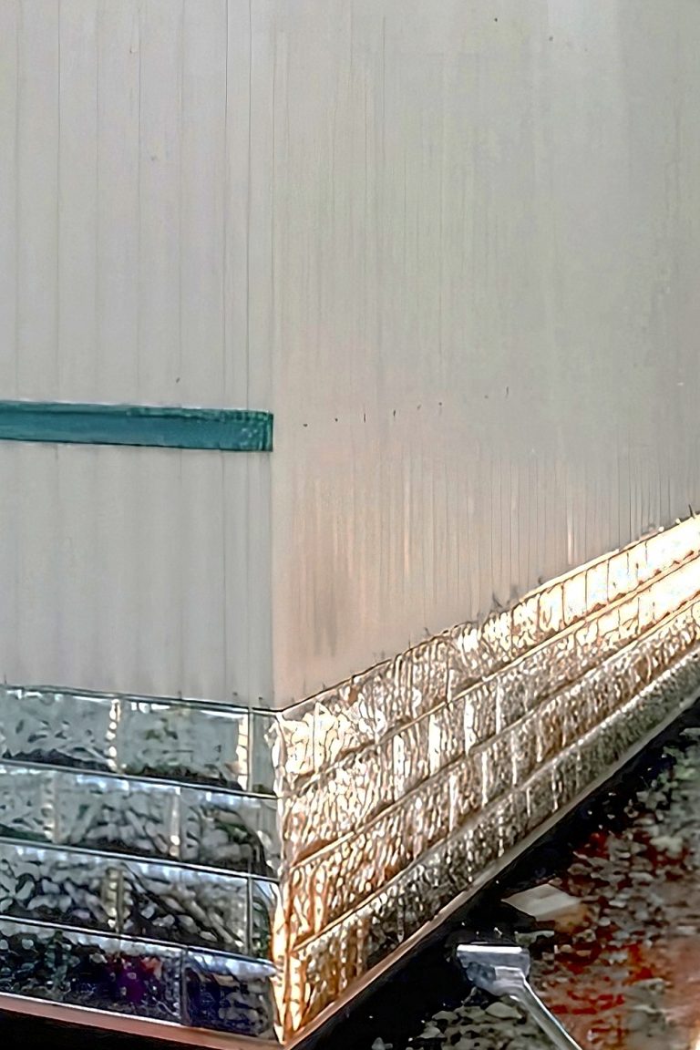 10 Benefits of Galvanized Metal Skirting for Mobile Homes