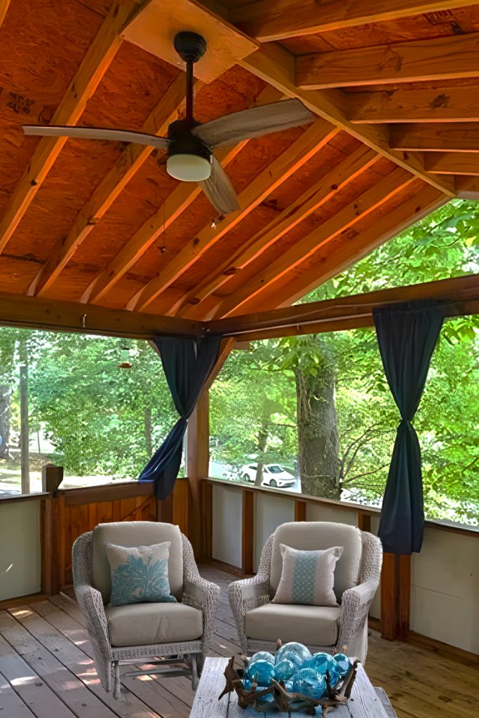 Mobile-Home-Front-Porch-Decorating-with-Outdoor Curtains