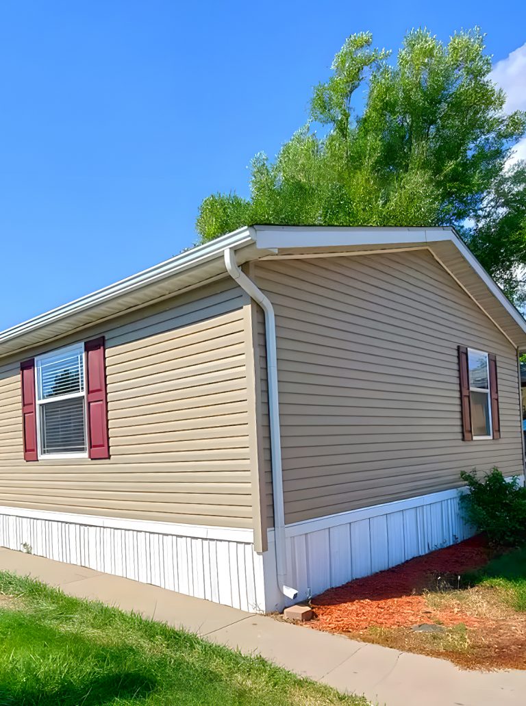 What Is Included In A Mobile Home Skirting Kit?