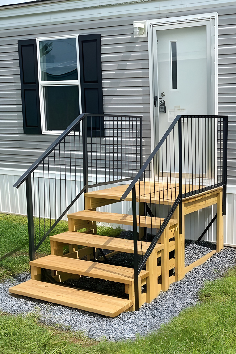 Build Wood Steps for a Mobile Home