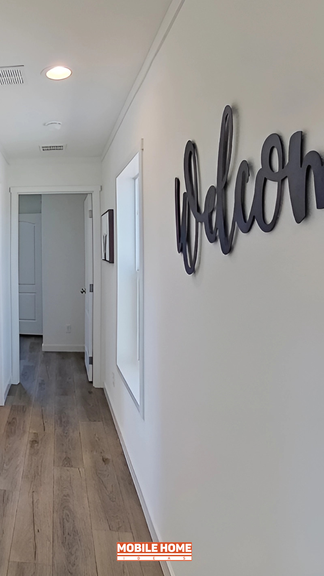 Mobile-Home-Hallway-Accent Wall