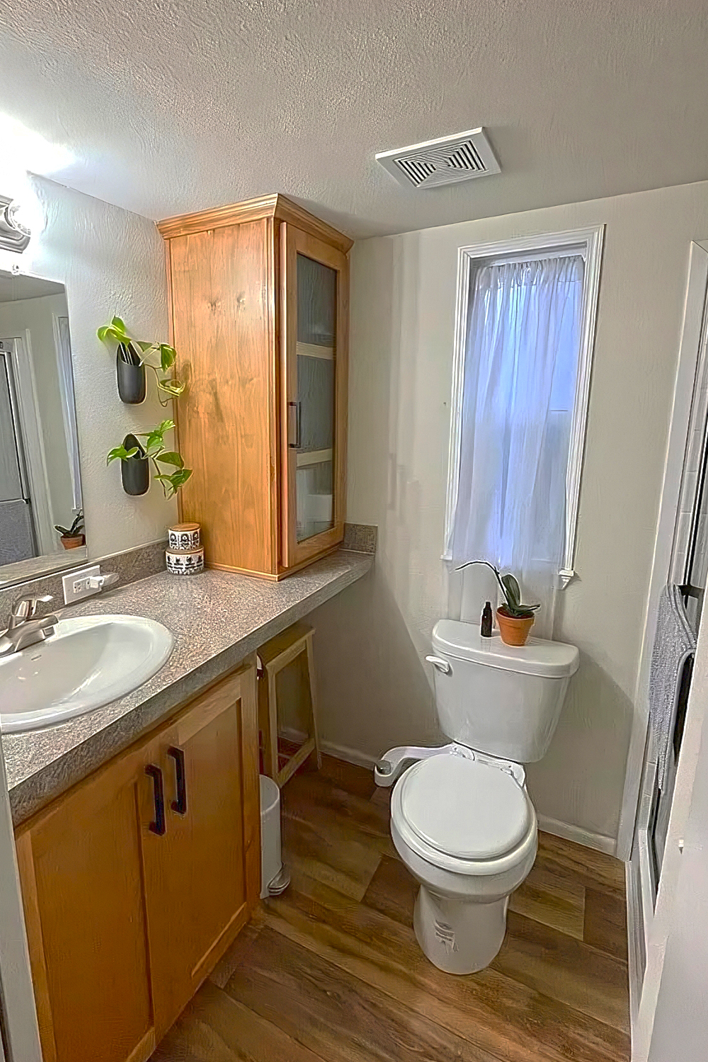Mobile-Home-Small-Bathroom-Multi-functional Furniture