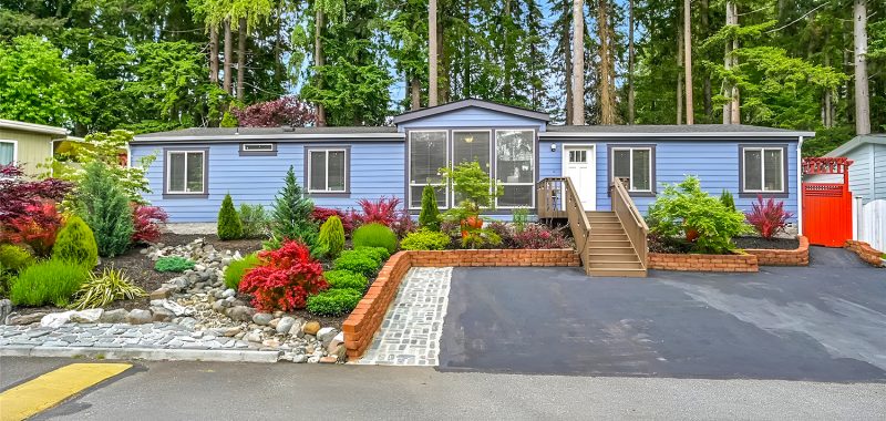 Mobile Home Makeover: Fresh and Modern Look