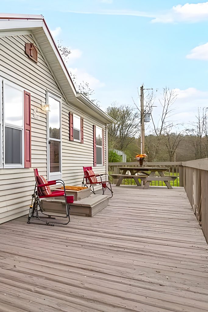 20 Mobile Home Deck Decor Ideas