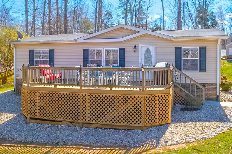 20 Mobile Home Deck Decor Ideas