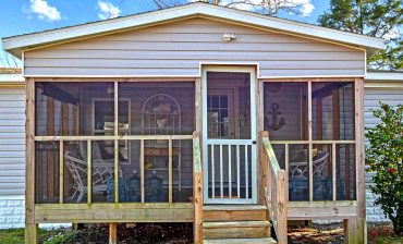 Mobile-Home-Screened-In-Porch-