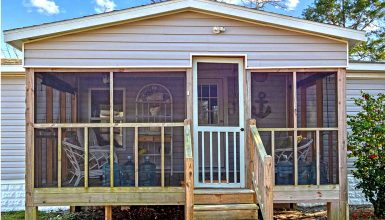 Mobile-Home-Screened-In-Porch-