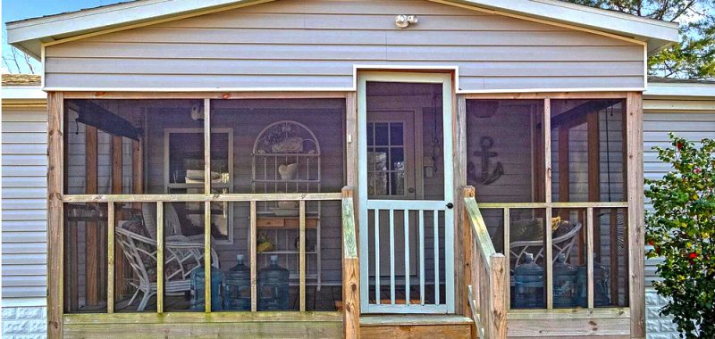 Mobile-Home-Screened-In-Porch-