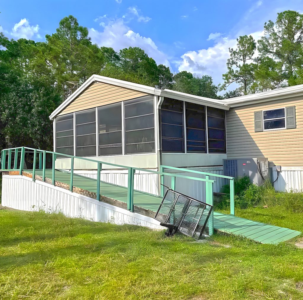 10 Mobile Home Porch Ideas with Ramp