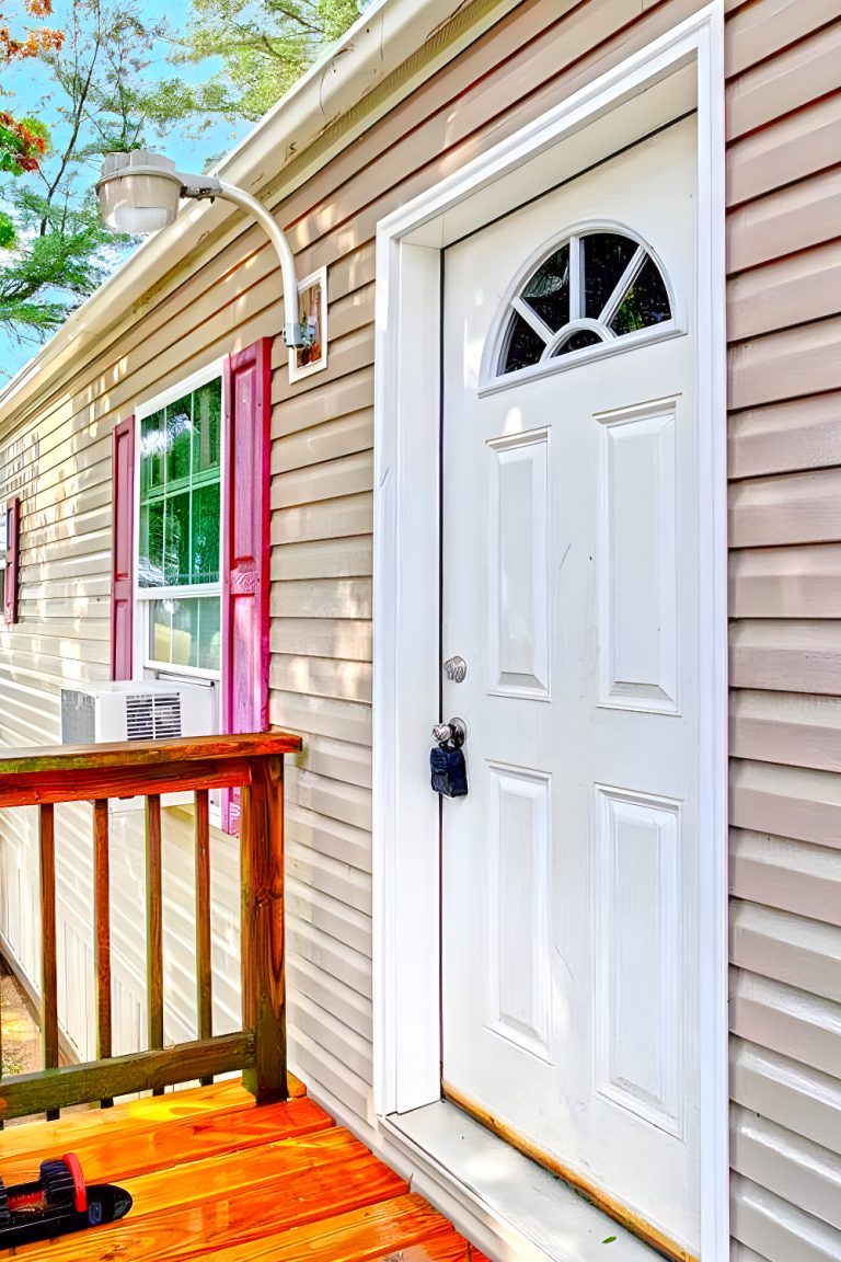 10 Mobile Home Exterior Door Makeover Ideas