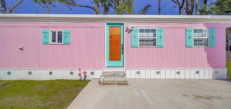 1972-Mobile-Home Pink-Color-Palette