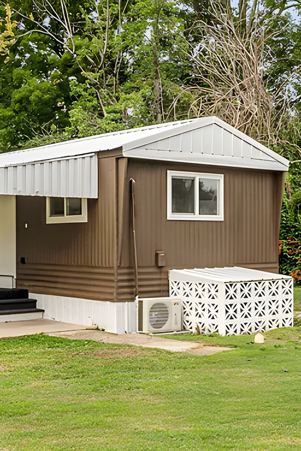 1970 Single Wide Mobile Home Exterior