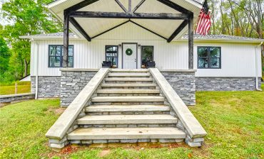 Mobile Home Farmhouse Front Porch