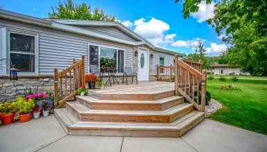 A Deck That Welcomes You Home: Design Ideas for a Cozy Mobile Home Retreat