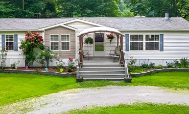 Cozy Mobile Home Porch