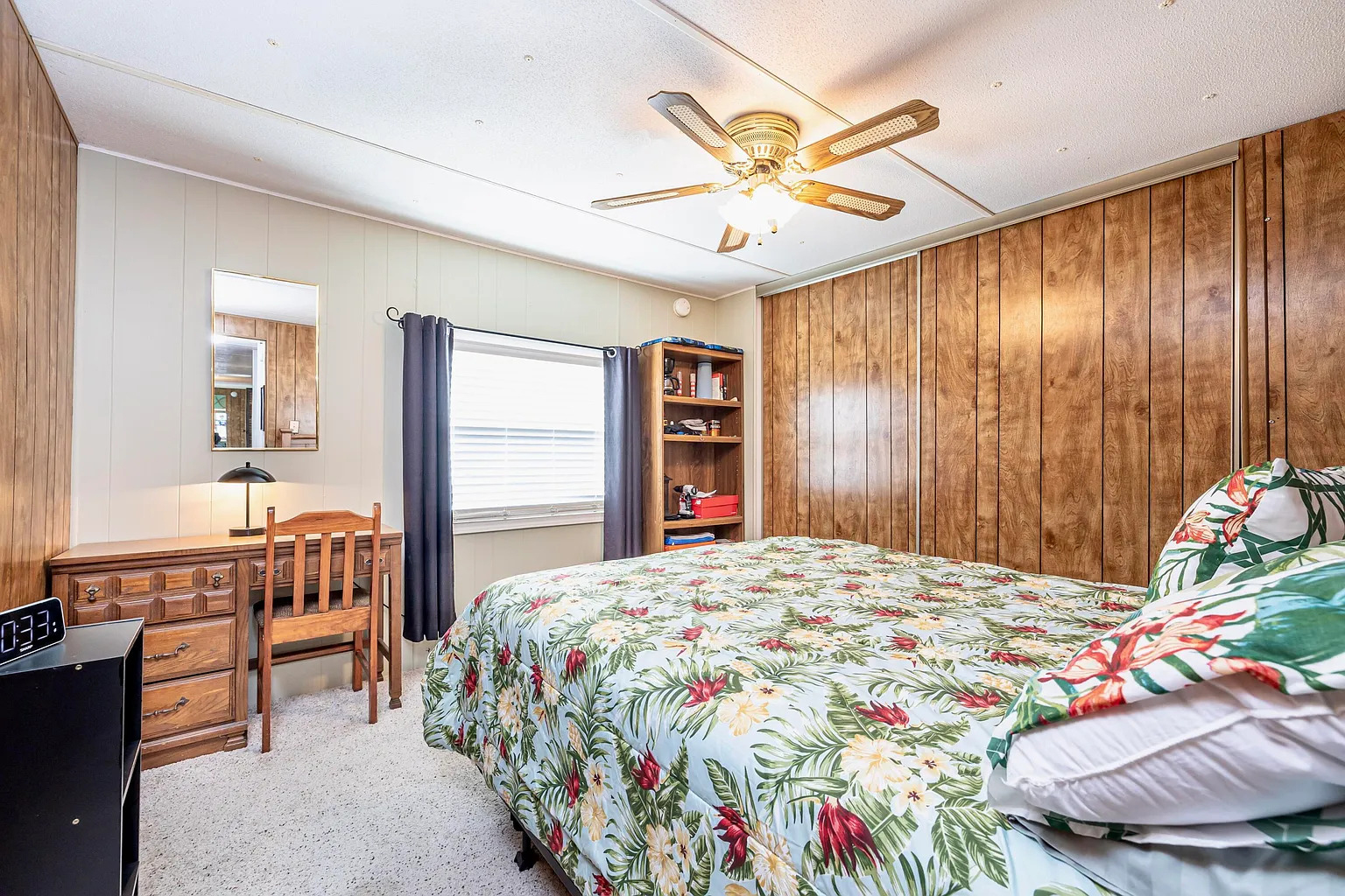 1979-Single-Wide-Mobile-Home-Bedroom