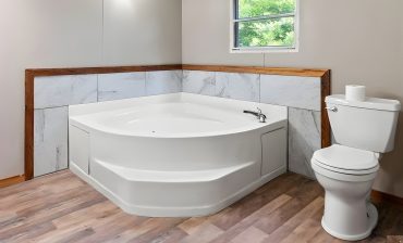 6 Types of Mobile Home Soaking Tubs