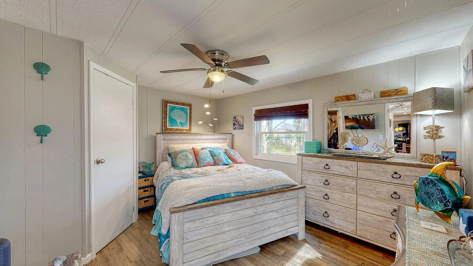 Coastal Inspired Bedroom Ideas for Your Mobile Home