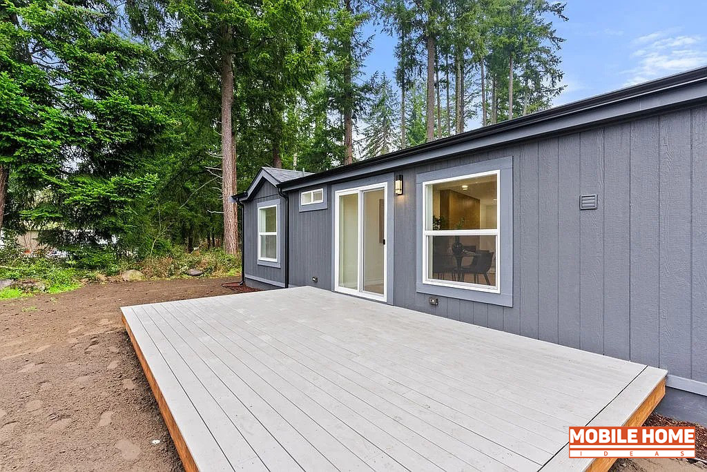 1993-Double-Wide-Mobile-Home-Makeover--Back Deck