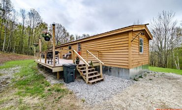 1999-Single-Wide-Mobile-Home-Remodel-Exterior