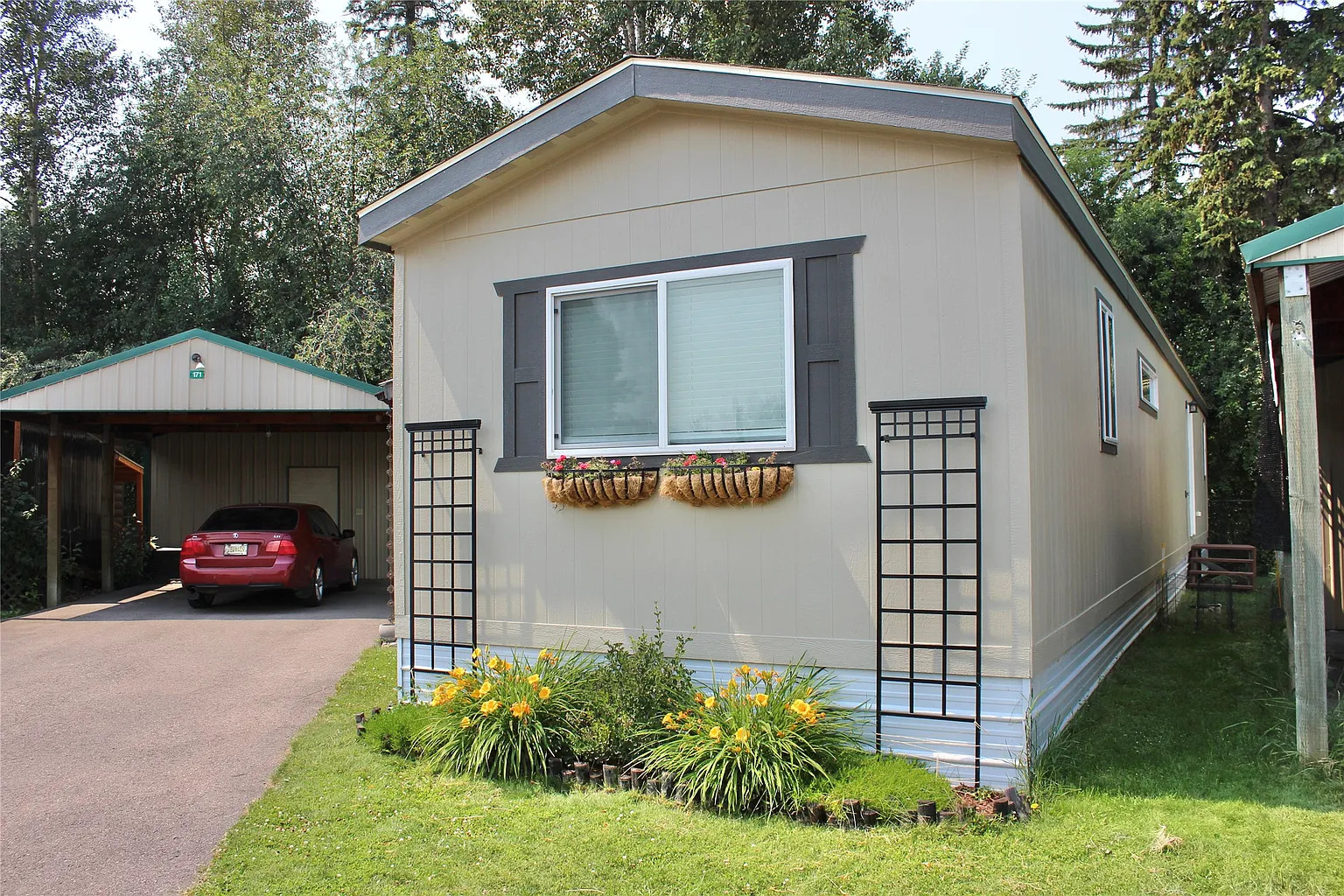 Cozy-Single-Wide-Mobile-Home-Exterior-Makeover