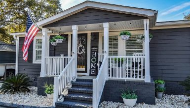 Cozy Mobile Home Front Porch