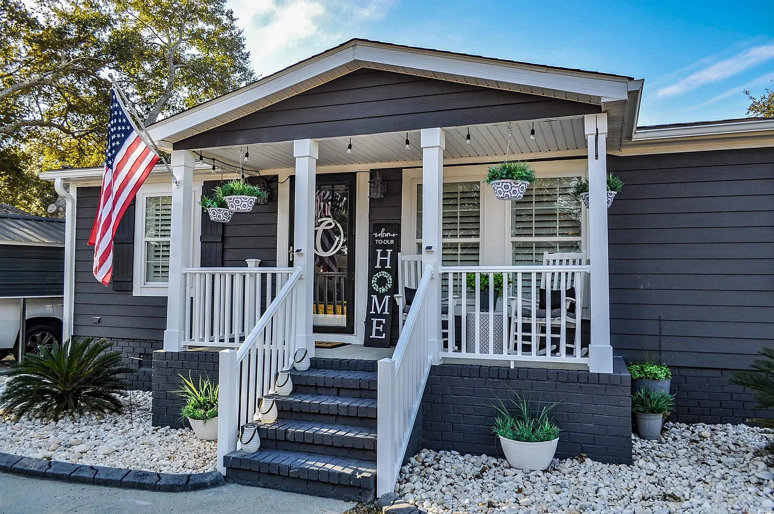 Cozy Mobile Home Front Porch