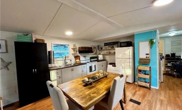 How to Transform Your Single Wide Mobile Home Kitchen into Modern Farmhouse Style