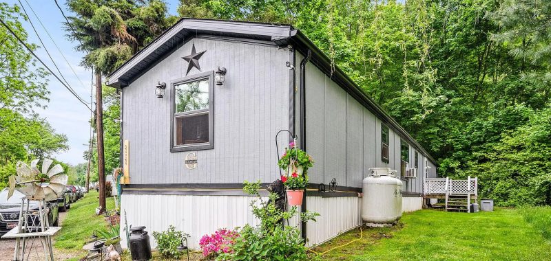 1996 Single Wide Mobile Home Makeover