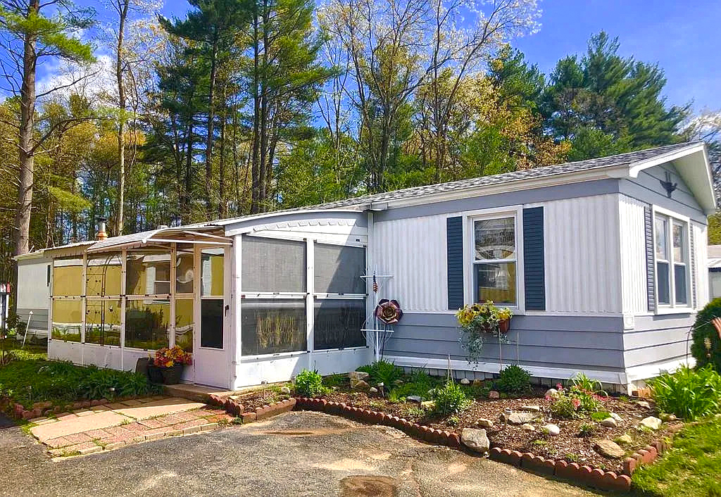 70s Single Wide Mobile Home