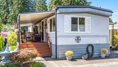 Cozy 1973 Single Wide Mobile Home