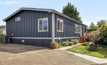 Tips for Selecting Double Wide Mobile Home Exterior Color Schemes
